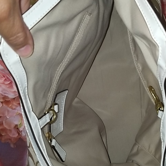 NWOT COACH PURSE - Picture 5 of 8